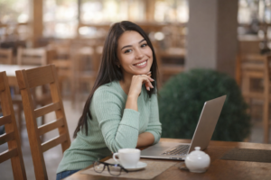 Read more about the article 3 Best AI Tools for Ad Creatives, Small Business Owners Are Switching To Right Now